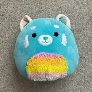 Squishmallow 8 inch Vanessa the Blue Red Panda